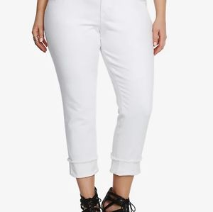 Torrid White Boyfriend Cropped Jeans 16